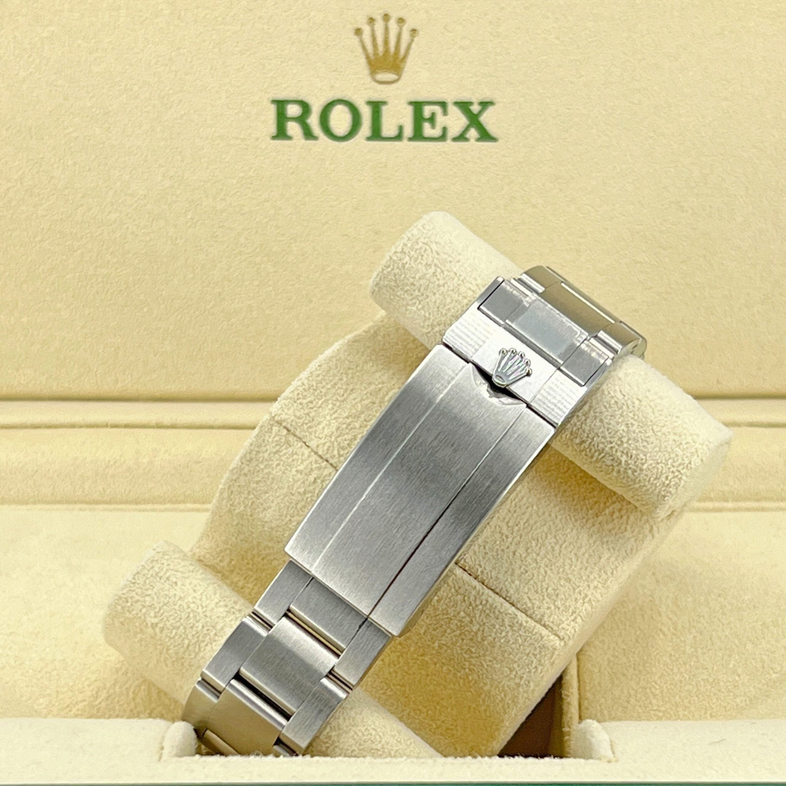 Submariner Date Oystersteel Ref# 126610LN