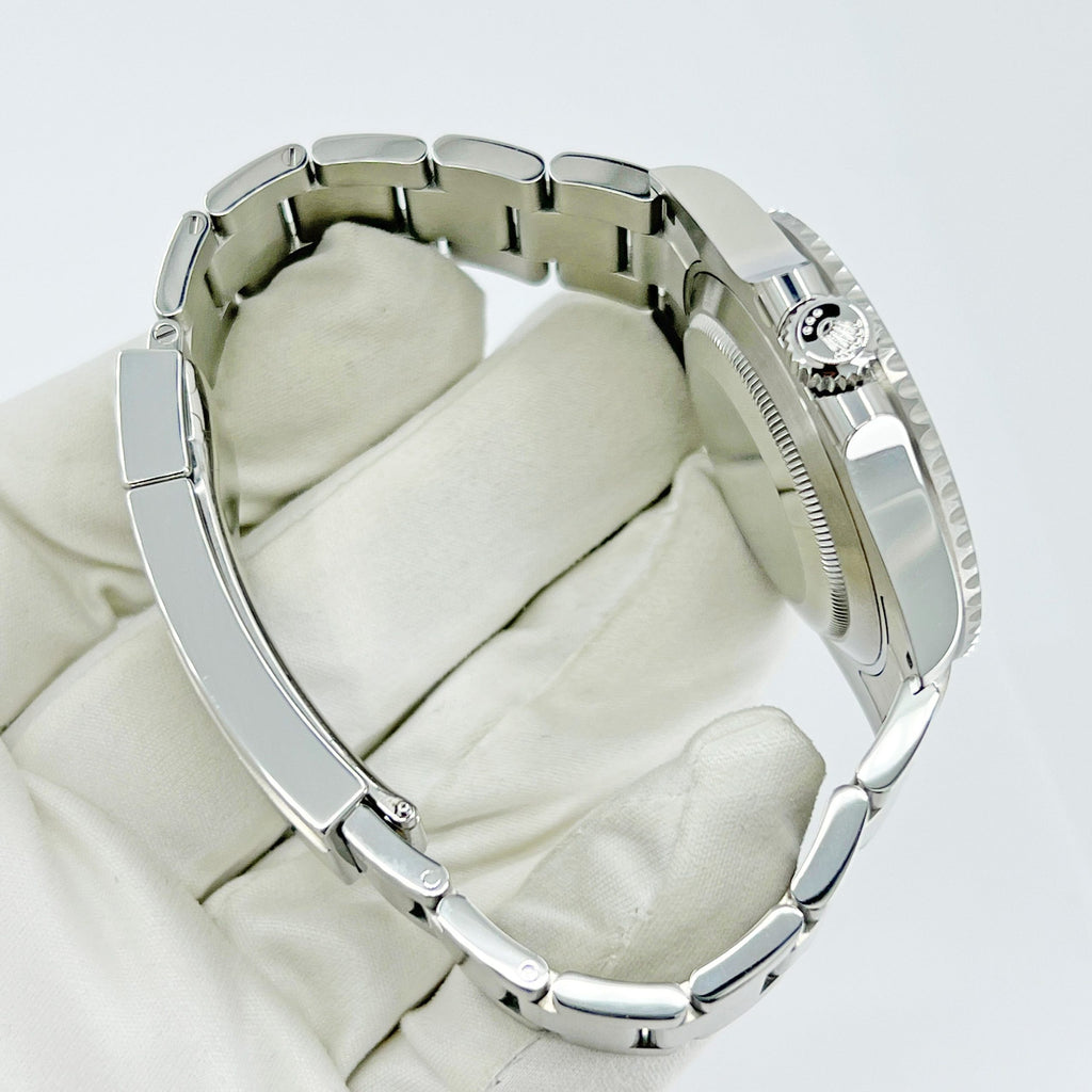 Submariner Date Oystersteel Ref# 126610LN